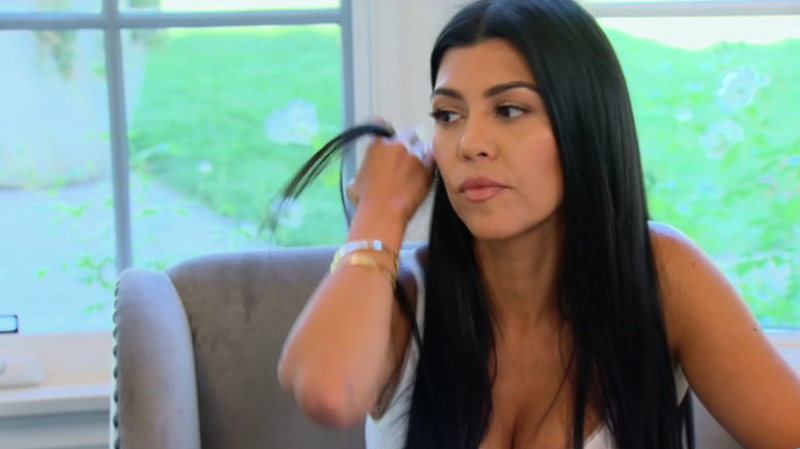 Illustration for article titled Keeping Up With the Kontinuity Errors: There's No Excuse for Kourtney's Late App